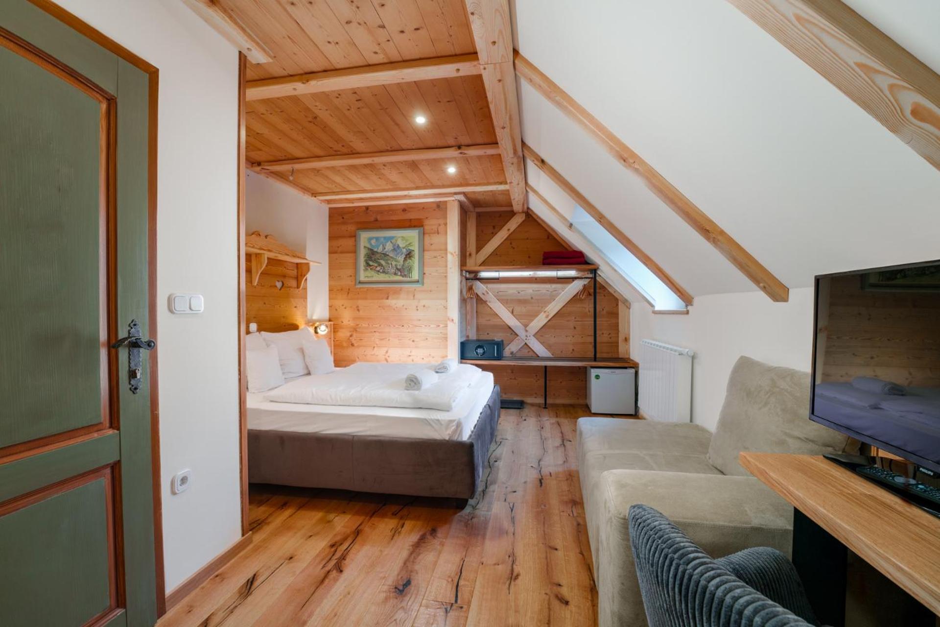 Hotel Gostilna Pri Martinu Kranjska Gora Exterior foto