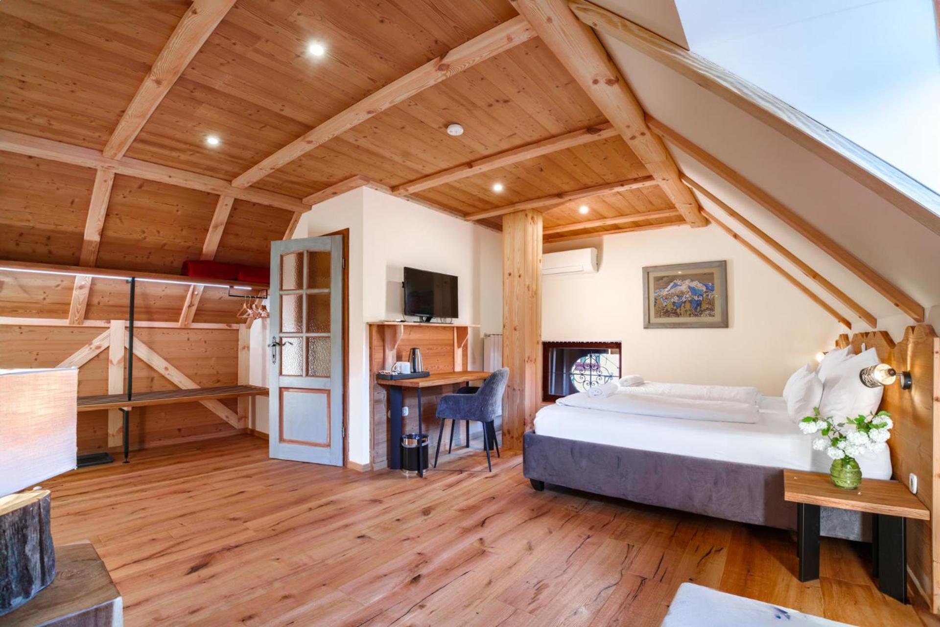Hotel Gostilna Pri Martinu Kranjska Gora Exterior foto